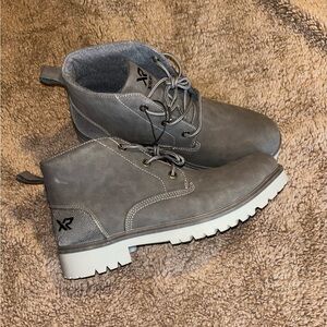 Men’s gray boots new w tag size 8.5